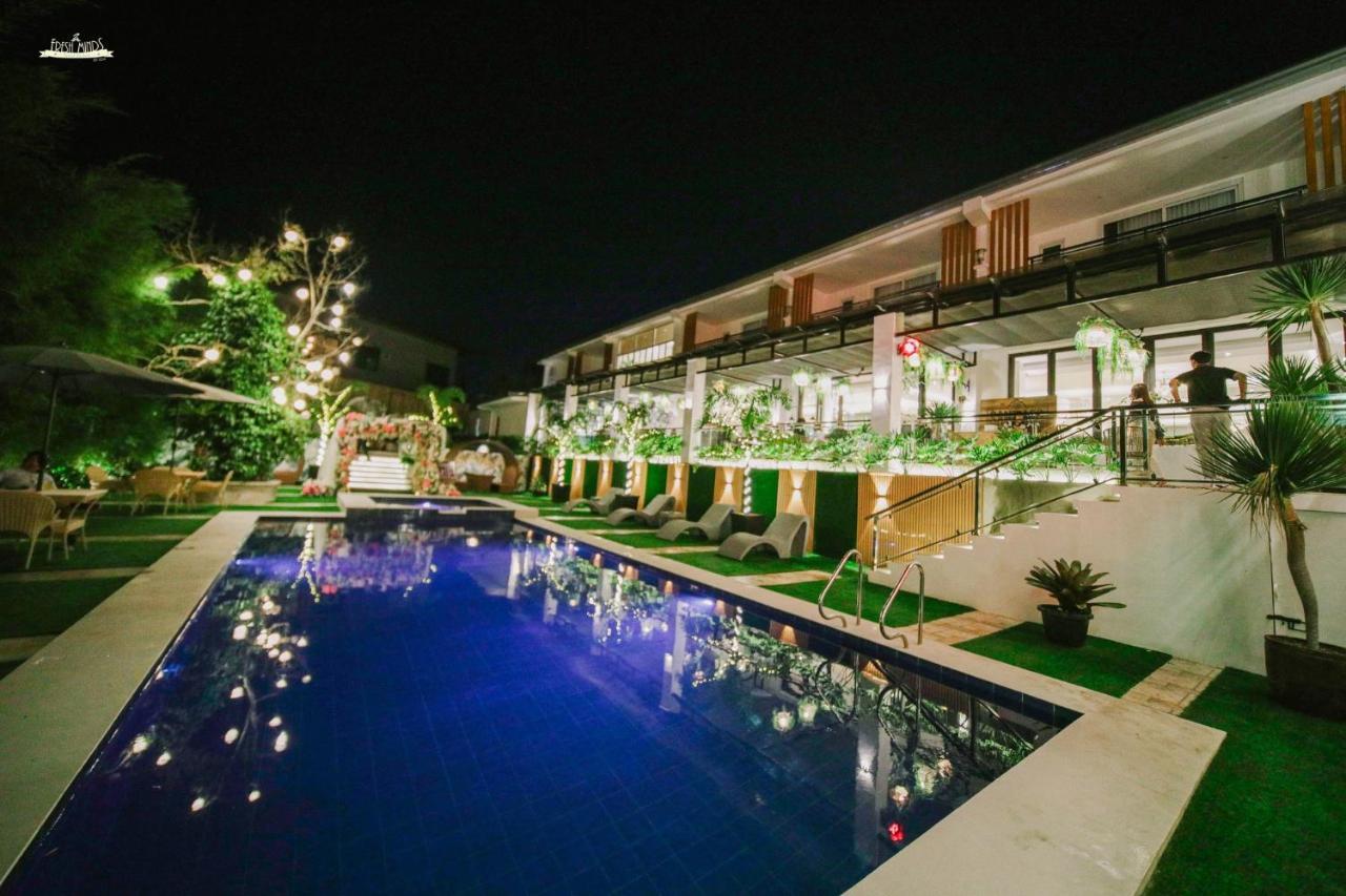 Casa La Silvinas Hotel & Event Resort Tagaytay City Exterior photo