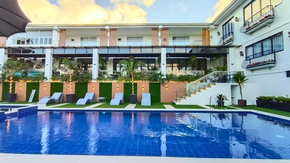 Casa La Silvinas Hotel & Event Resort Tagaytay City Exterior photo